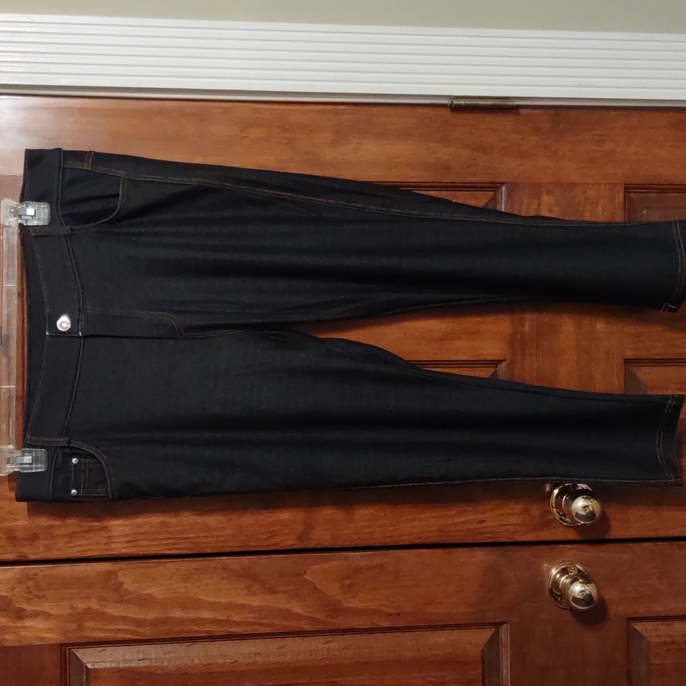 Women's yelete brand Capri jeggings